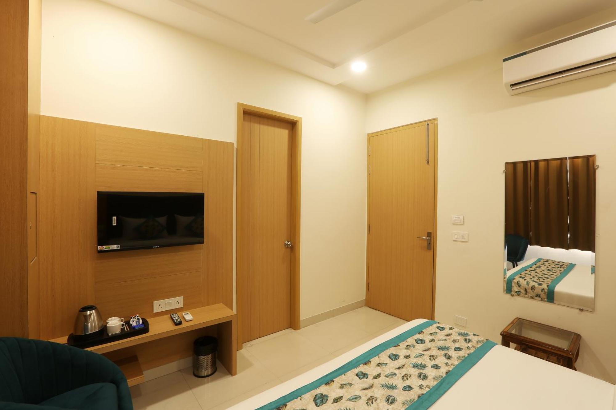 Hotel Prithvi Palace Igi Airport Delhi New Delhi Ngoại thất bức ảnh
